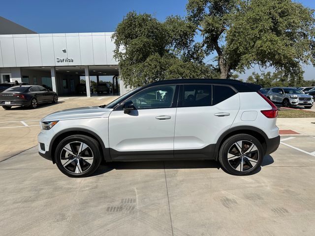 2022 Volvo XC40 Recharge Pure Electric Twin Plus