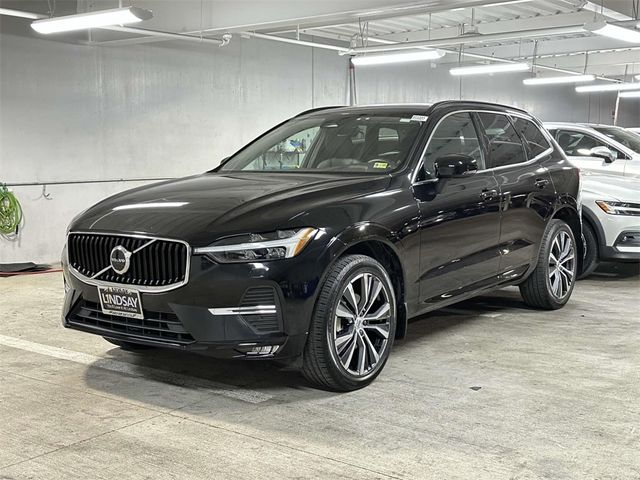 2022 Volvo XC60 Momentum