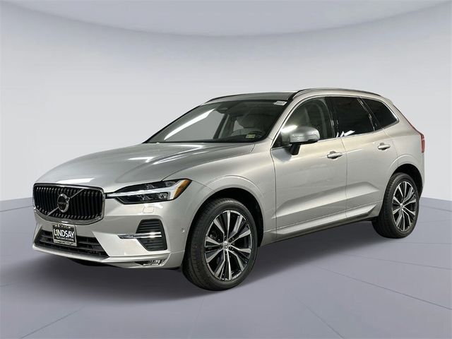 2022 Volvo XC60 Momentum