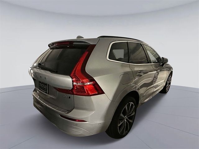 2022 Volvo XC60 Momentum