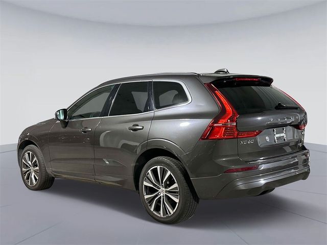 2022 Volvo XC60 Momentum