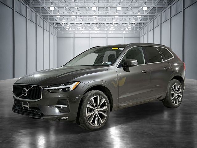 2022 Volvo XC60 Momentum