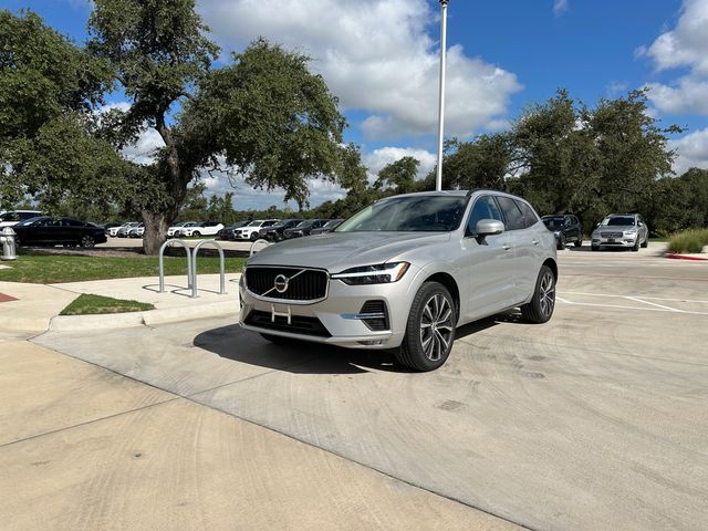 2022 Volvo XC60 Momentum