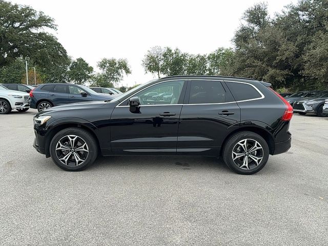 2022 Volvo XC60 Momentum