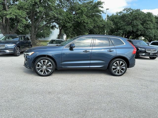 2022 Volvo XC60 Momentum