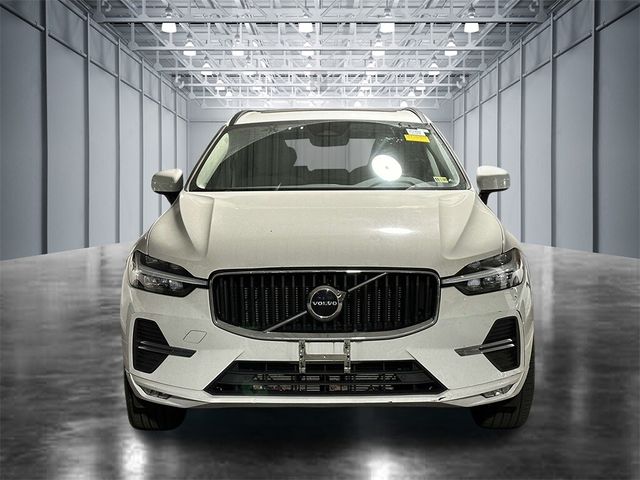 2022 Volvo XC60 Momentum