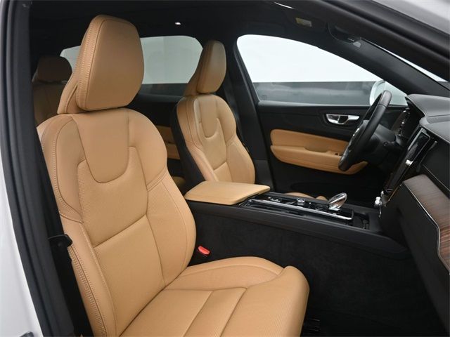 2022 Volvo XC60 Inscription