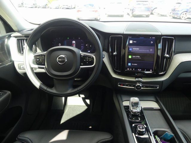 2022 Volvo XC60 Inscription