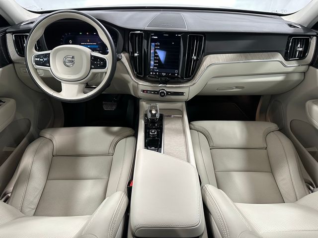 2022 Volvo XC60 Inscription