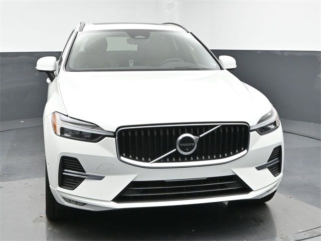 2022 Volvo XC60 Momentum