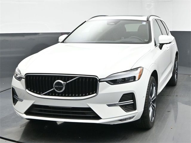 2022 Volvo XC60 Momentum