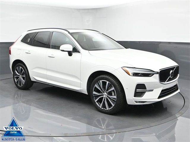 2022 Volvo XC60 Momentum