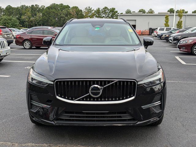 2022 Volvo XC60 Momentum