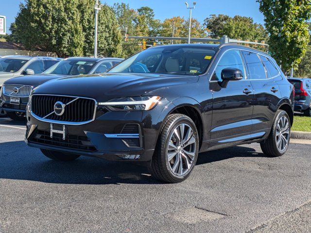 2022 Volvo XC60 Momentum