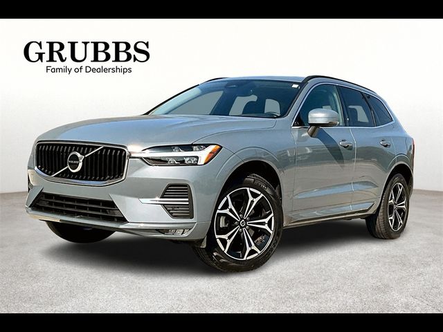 2022 Volvo XC60 Momentum