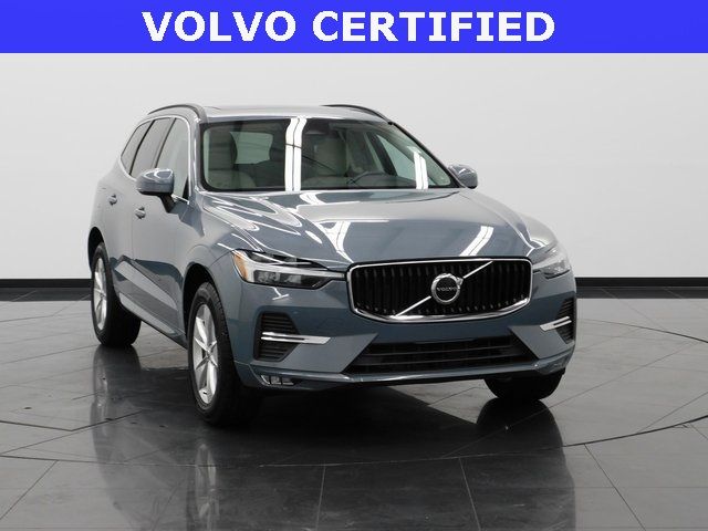 2022 Volvo XC60 Momentum