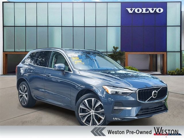 2022 Volvo XC60 Momentum