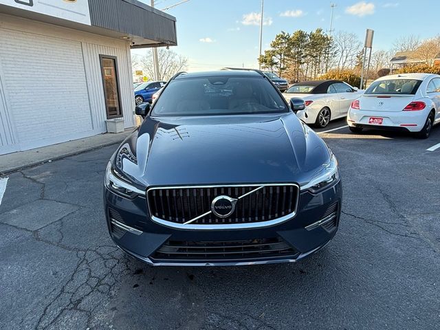 2022 Volvo XC60 Momentum