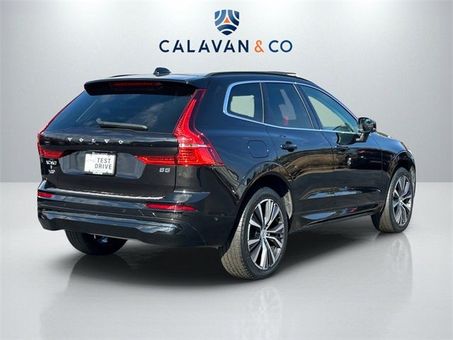 2022 Volvo XC60 Momentum