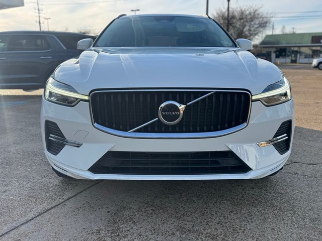 2022 Volvo XC60 Momentum