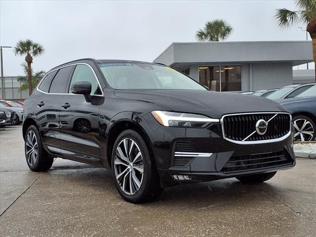 2022 Volvo XC60 Momentum