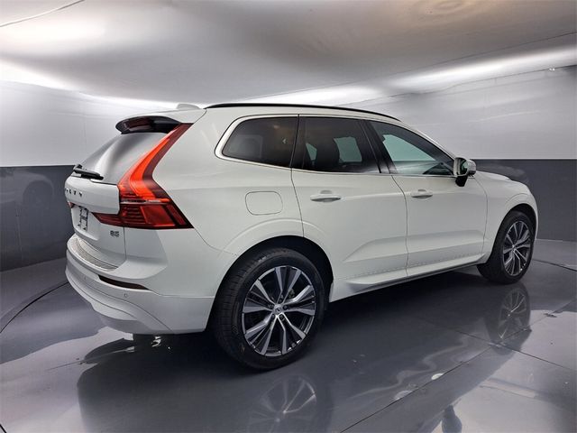 2022 Volvo XC60 Momentum