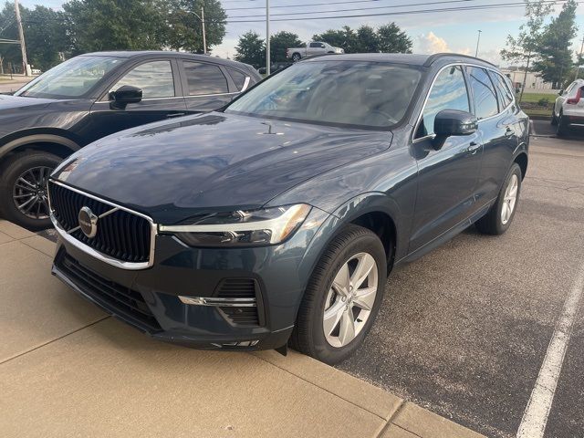 2022 Volvo XC60 Momentum