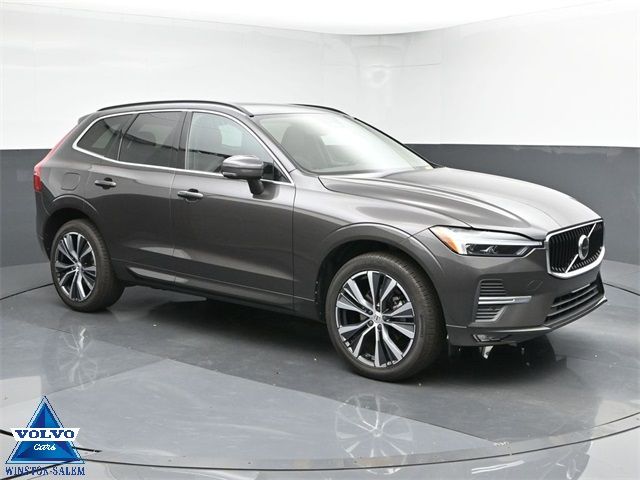 2022 Volvo XC60 Momentum