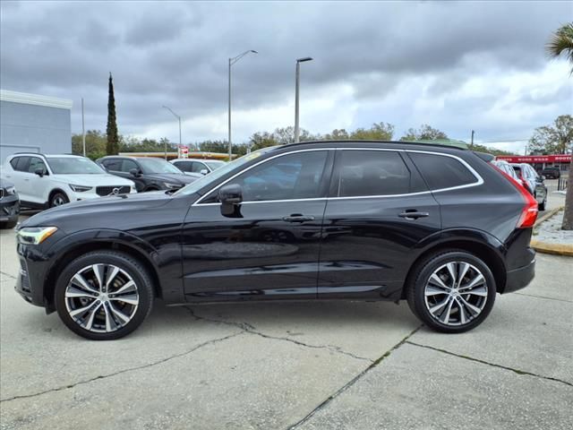 2022 Volvo XC60 Momentum