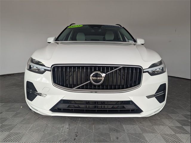 2022 Volvo XC60 Momentum