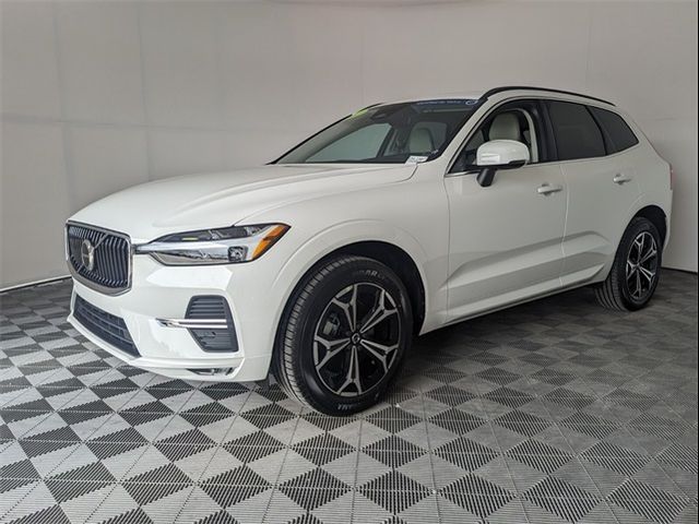 2022 Volvo XC60 Momentum