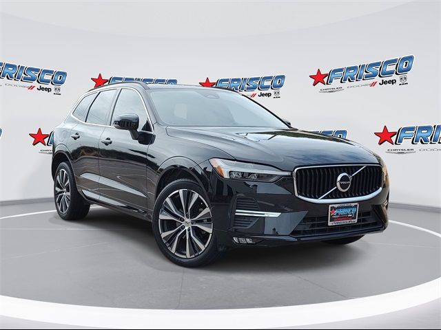 2022 Volvo XC60 Momentum