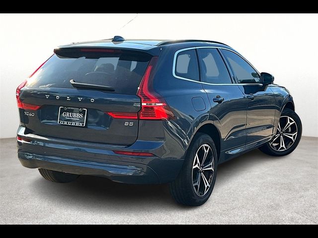 2022 Volvo XC60 Momentum