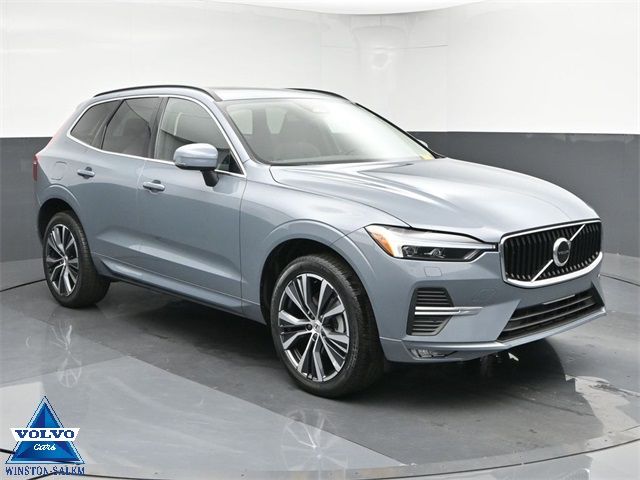 2022 Volvo XC60 Momentum