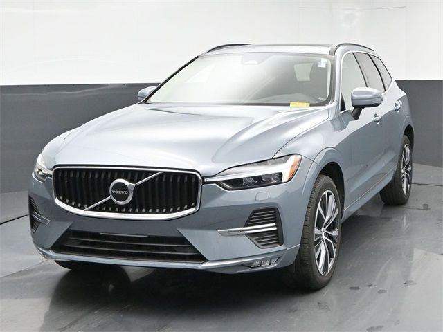 2022 Volvo XC60 Momentum