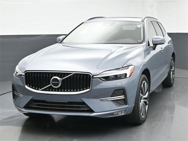 2022 Volvo XC60 Momentum