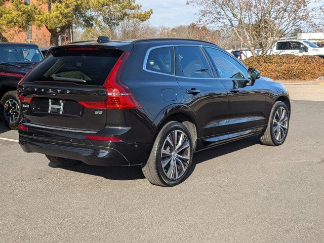 2022 Volvo XC60 Momentum