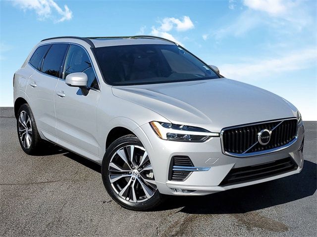 2022 Volvo XC60 Momentum