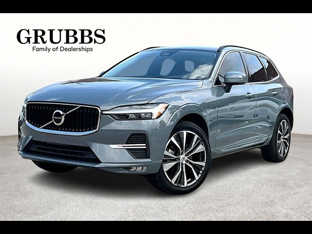 2022 Volvo XC60 Momentum