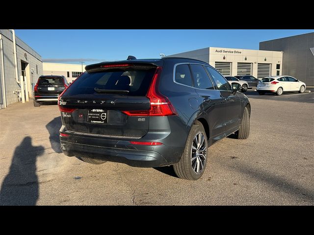 2022 Volvo XC60 Momentum