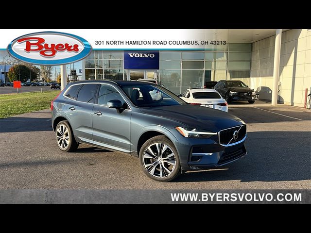 2022 Volvo XC60 Momentum