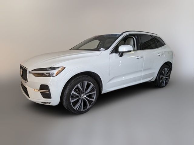 2022 Volvo XC60 Momentum