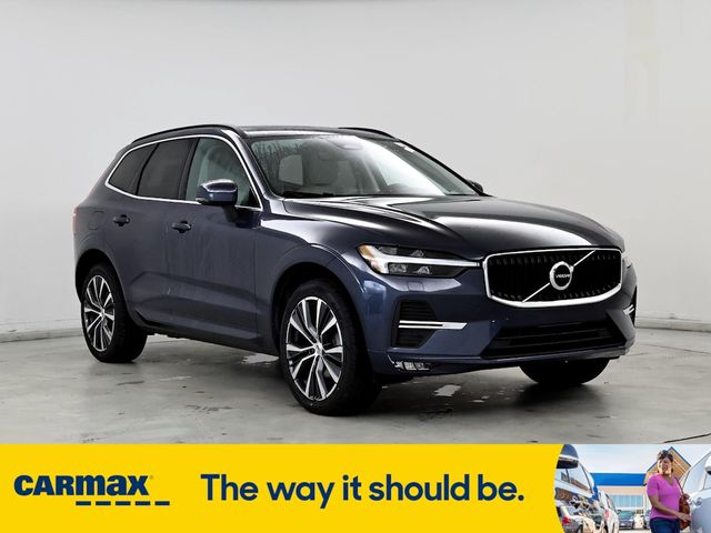 2022 Volvo XC60 Momentum