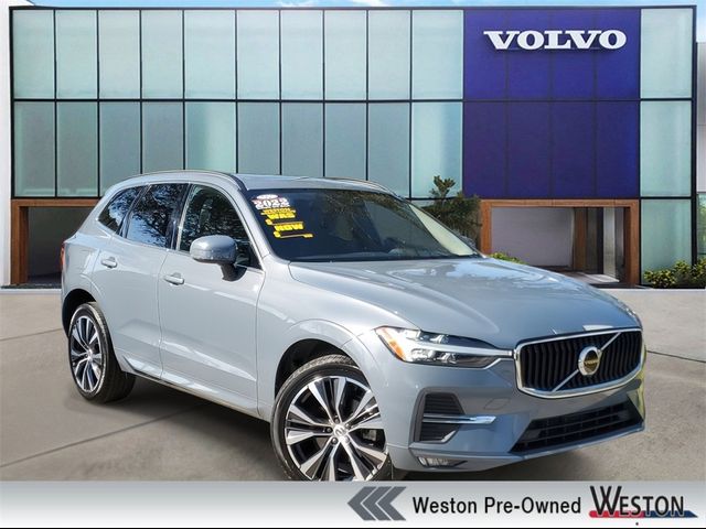 2022 Volvo XC60 Momentum