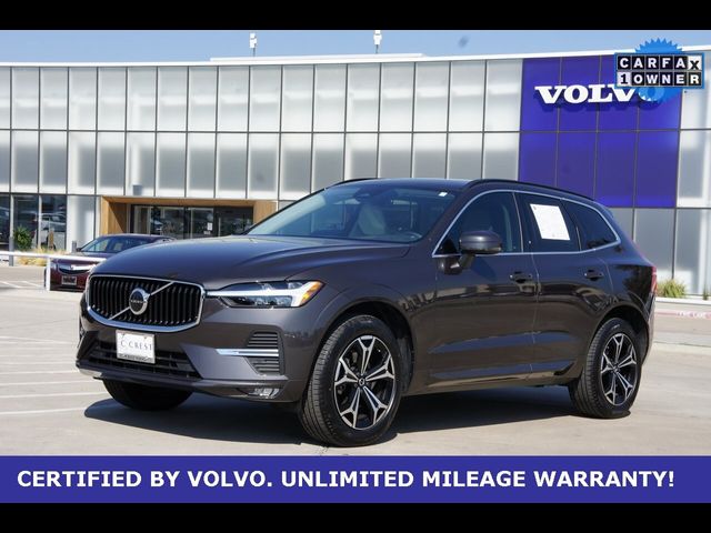 2022 Volvo XC60 Momentum