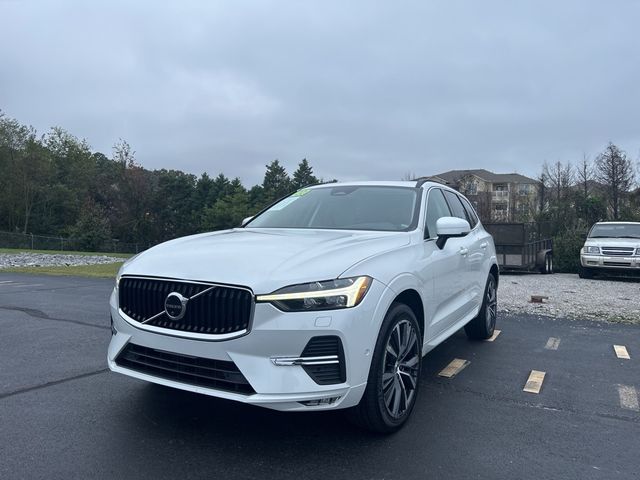 2022 Volvo XC60 Momentum