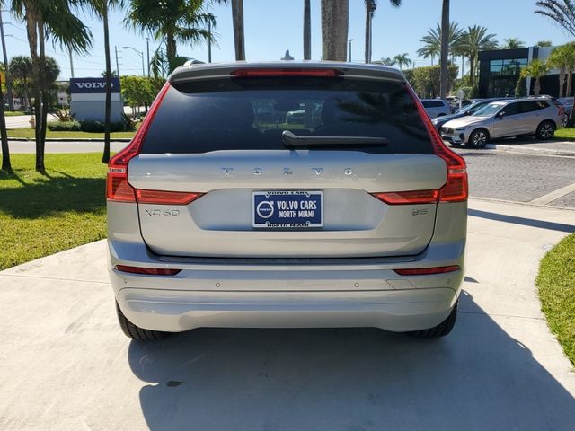 2022 Volvo XC60 Momentum