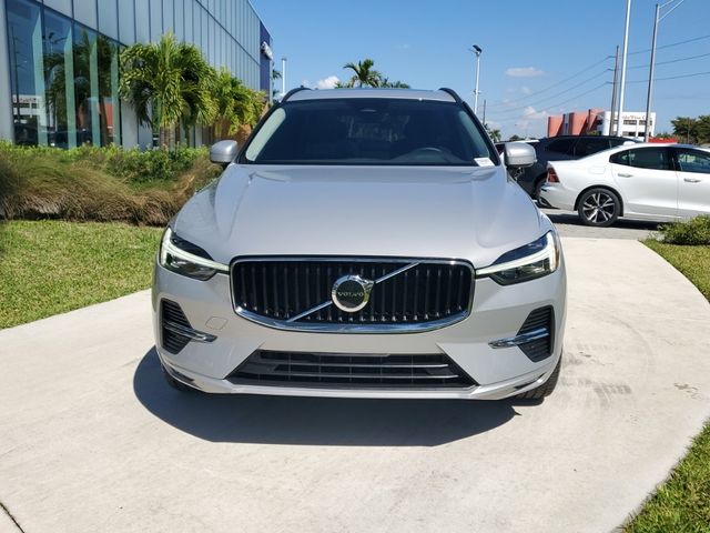 2022 Volvo XC60 Momentum