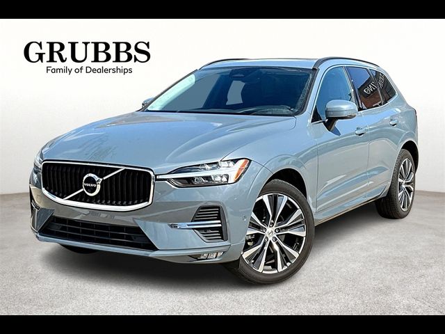 2022 Volvo XC60 Momentum