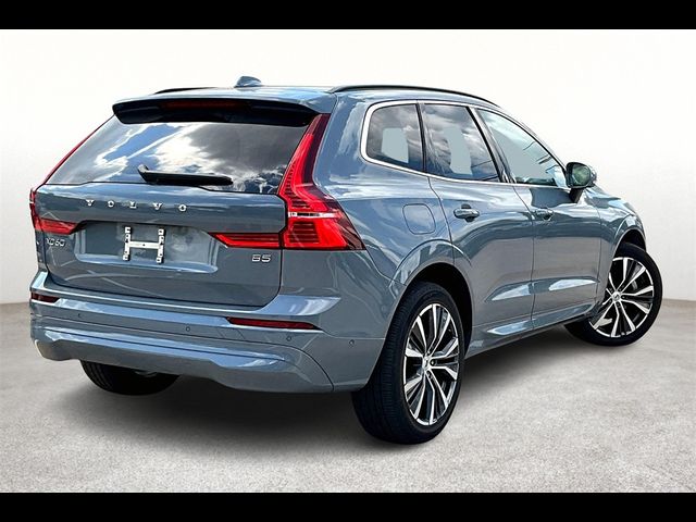 2022 Volvo XC60 Momentum